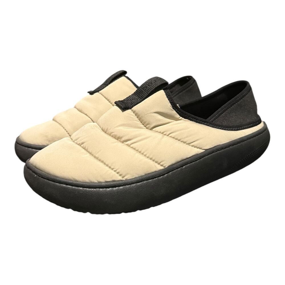 Crocs Classic Puff Moc Slippers Mens 10 Wmns 12 Moth Fleece Lined Casual Comfort - Picture 1 of 9